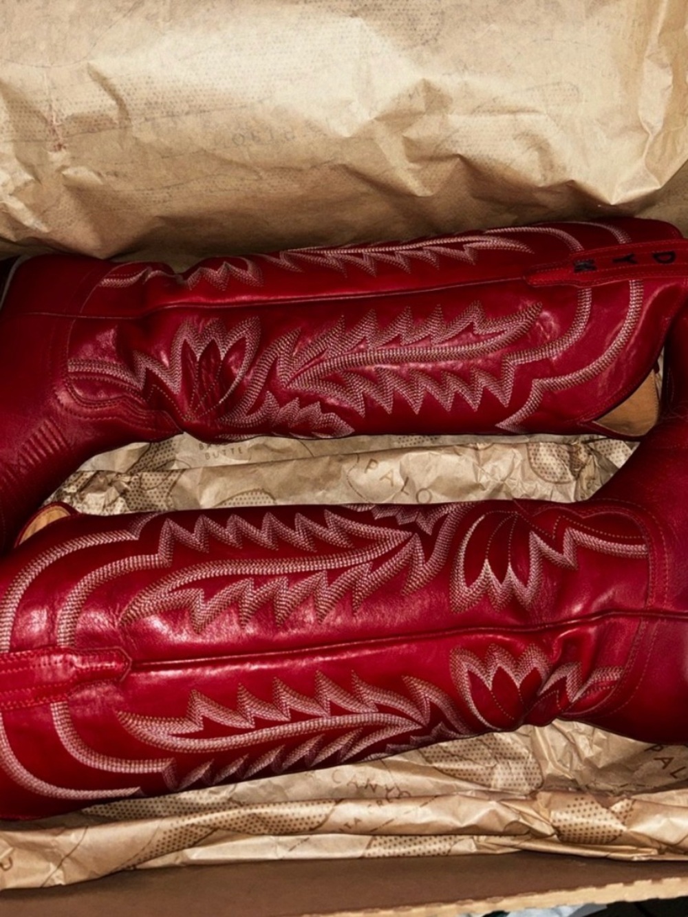 Tecovas The Abby in Crimson Bovine - Picture 9 of 17